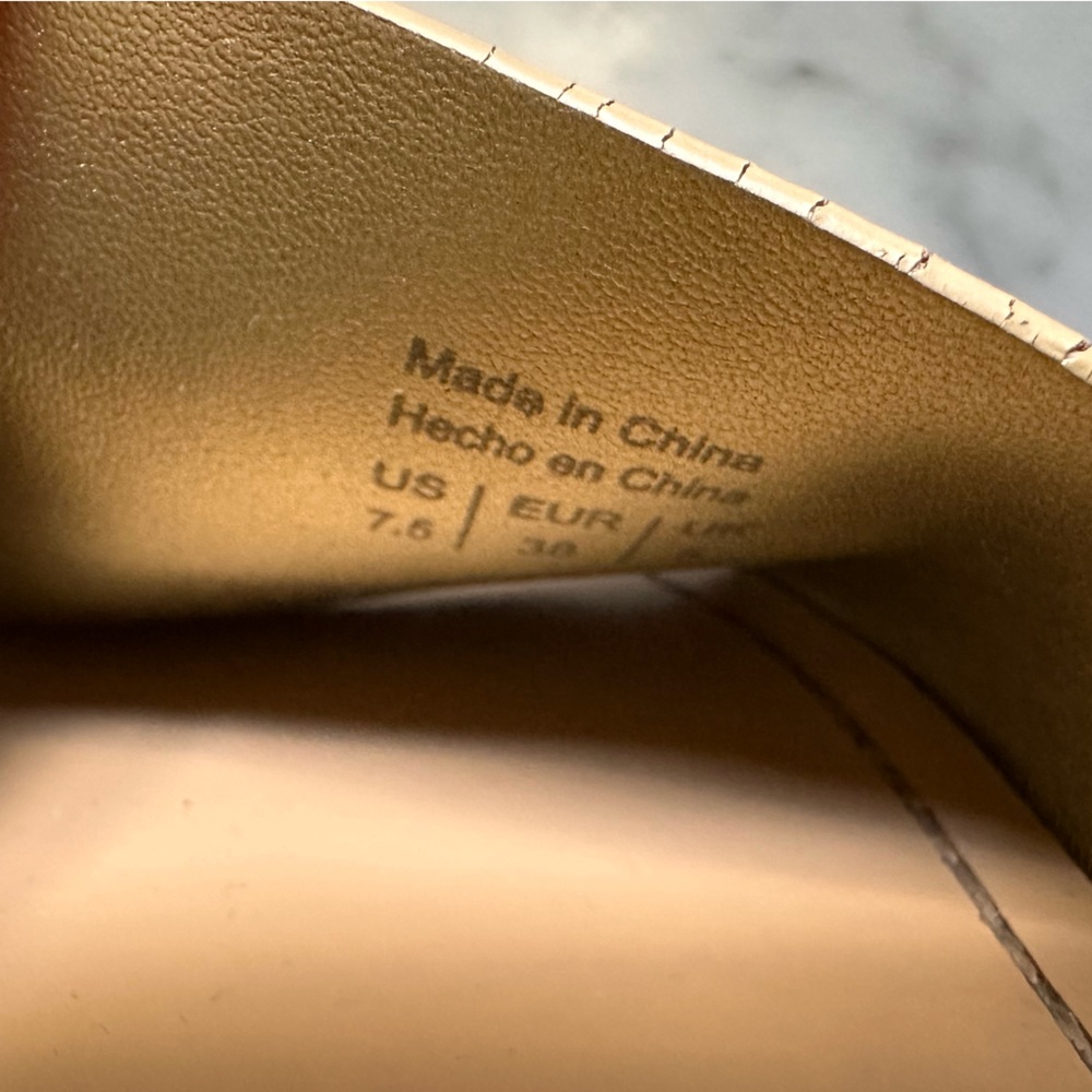 Aldo slides - Picture 3 of 4